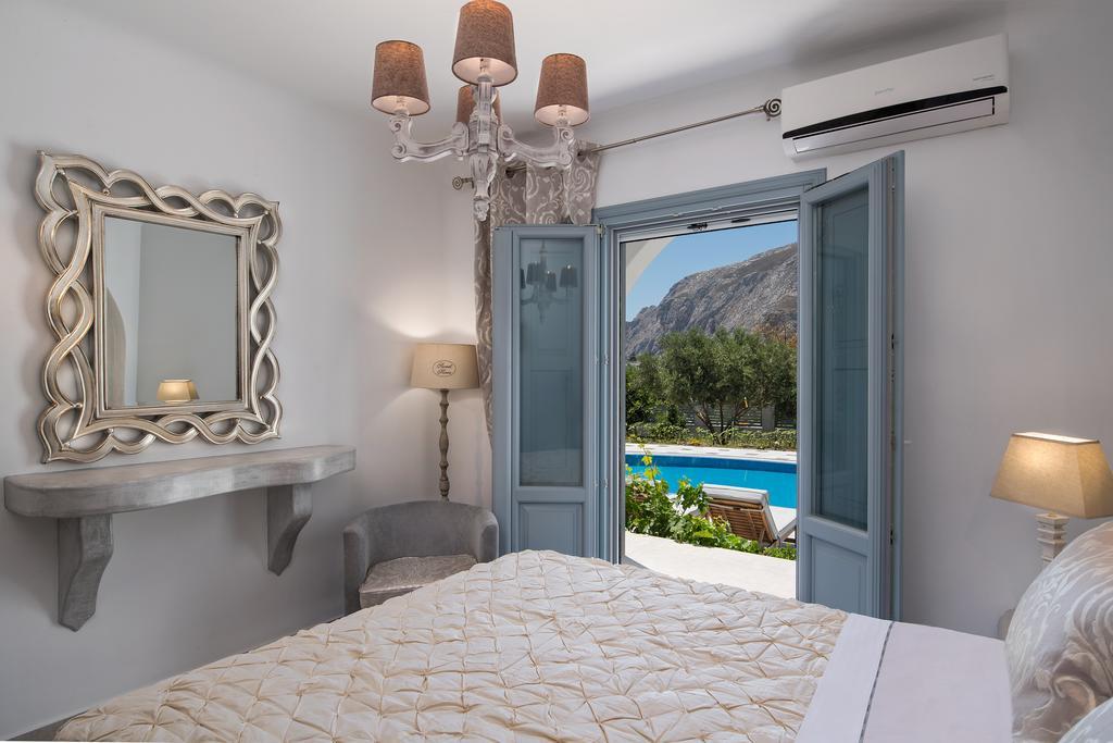 Felicity Luxury Villas Kamari  Exterior photo